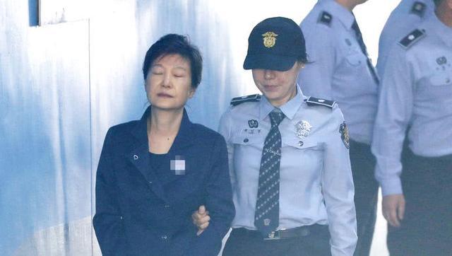 朴槿惠创韩国政坛第一：首个拘禁超1000天的总统，对出狱不抱希望