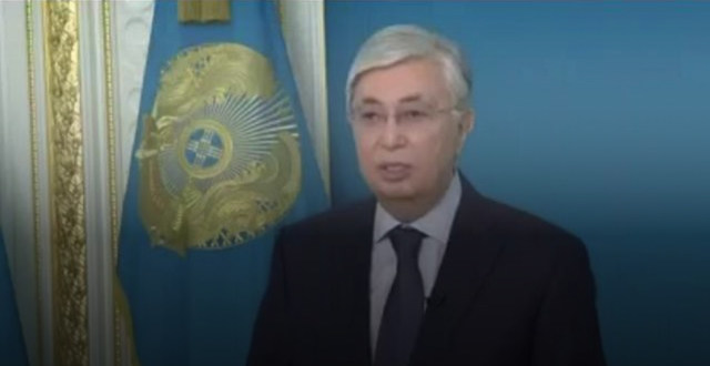 哈萨克斯坦总统接受政府辞职，宣布两地进入紧急状态